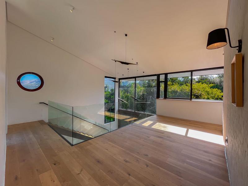 4 Bedroom Property for Sale in Hout Bay Western Cape